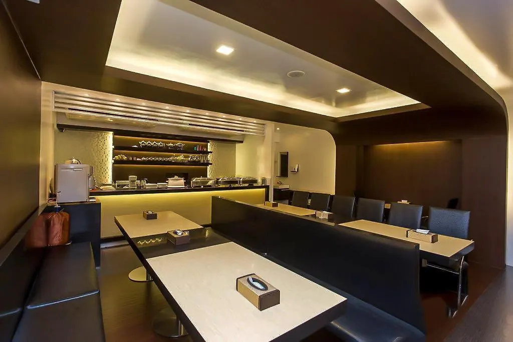 ***  Clover City Center Plus Hotel Rangum Myanmar
