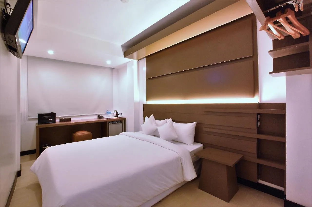 Clover City Center Plus Hotel Rangum
